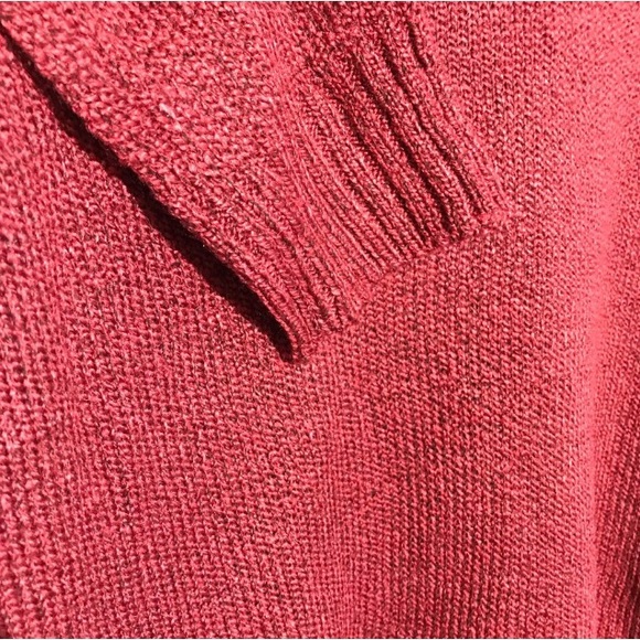 NWT Carolyn Taylor VNeck Sweater with button detail - Picture 5 of 6